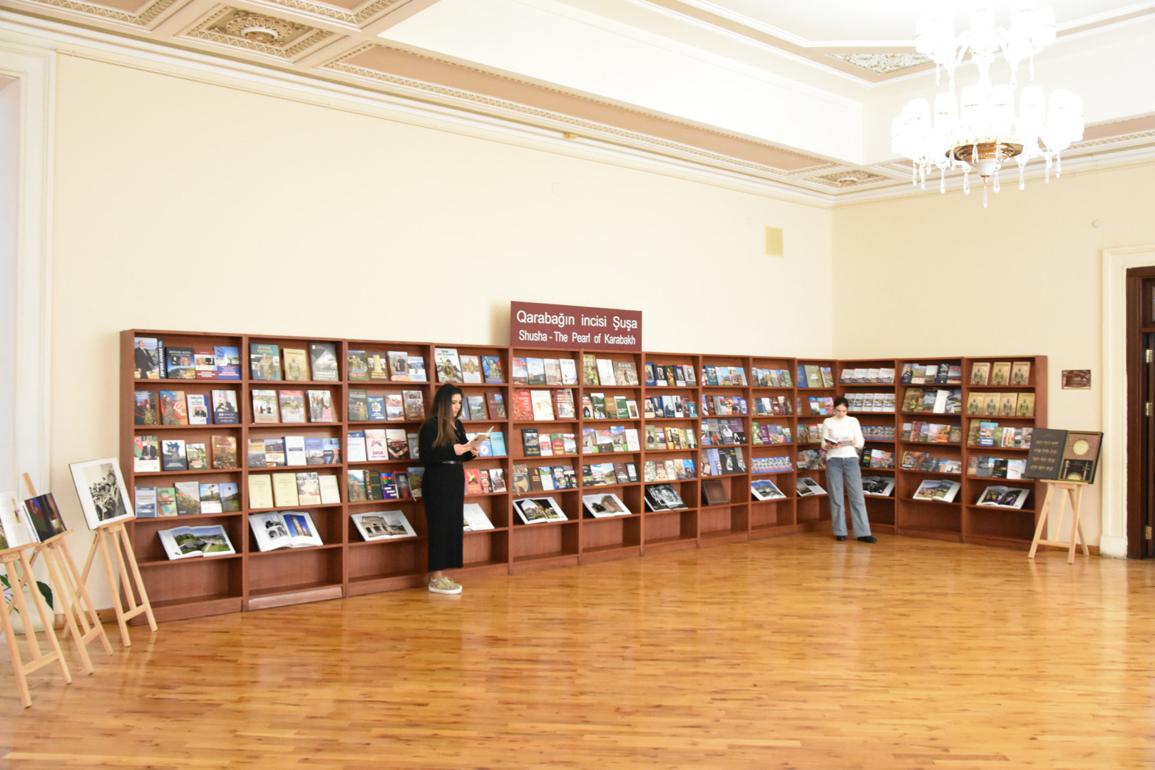 Milli Kitabxanada "Shusha - the pearl of Karabakh" adlı elektron məlumat bazasının və ənənəvi kitab sərgisinin təqdimatı keçirilib