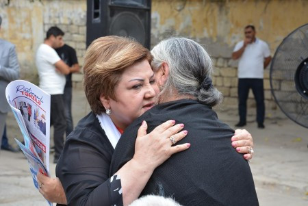 Tənzilə Rüstəmxanlının möhtəşəm seçki təşviqatı davam edir-