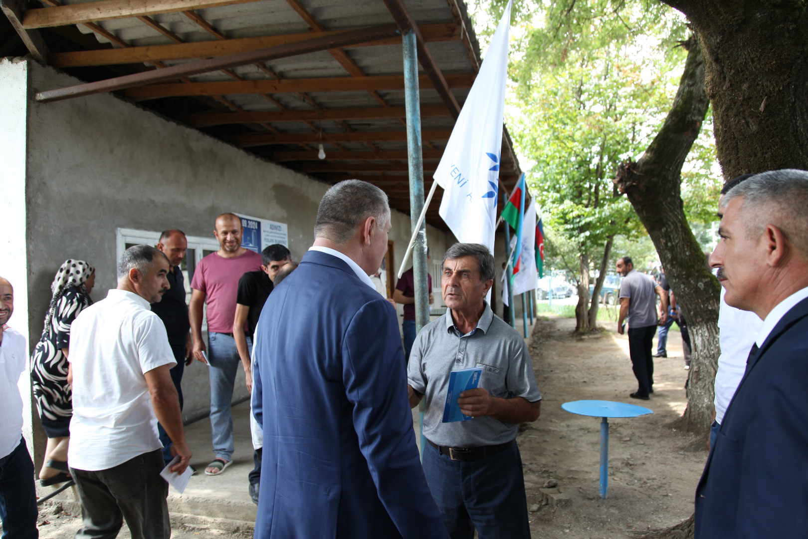 Məşhur Məmmədov rayonun Hişkədərə, Mişkəmi, Miyankü, Kubin və Nəzəroba kəndlərinin seçiciləri ilə görüş keçirib