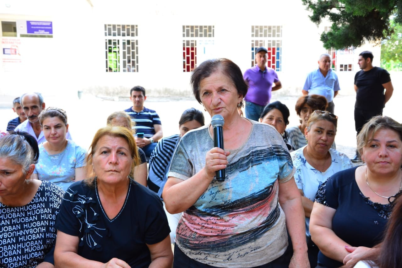 108 saylı Ağstafa Seçki dairəsindən deputatlığa namizəd seçicilərlə görüşüb