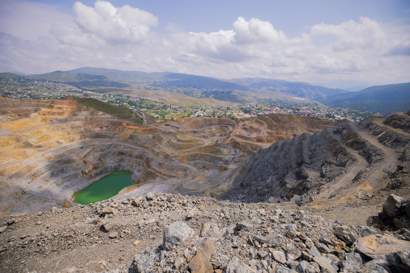 "AzerGold" QSC-nin İşçi qrupu hasilatın pay bölgüsü haqqında saziş çərçivəsində Gədəbəydəki mədənlərə baxış keçirib